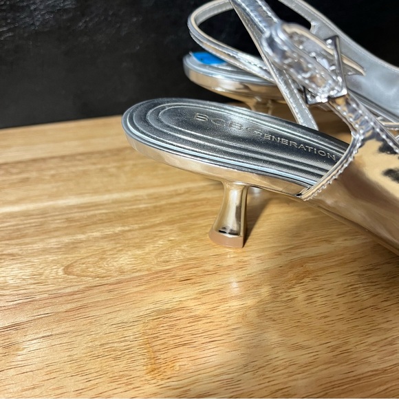 BCBG Silver Kitten Heels Size 7.5 - Picture 8 of 10